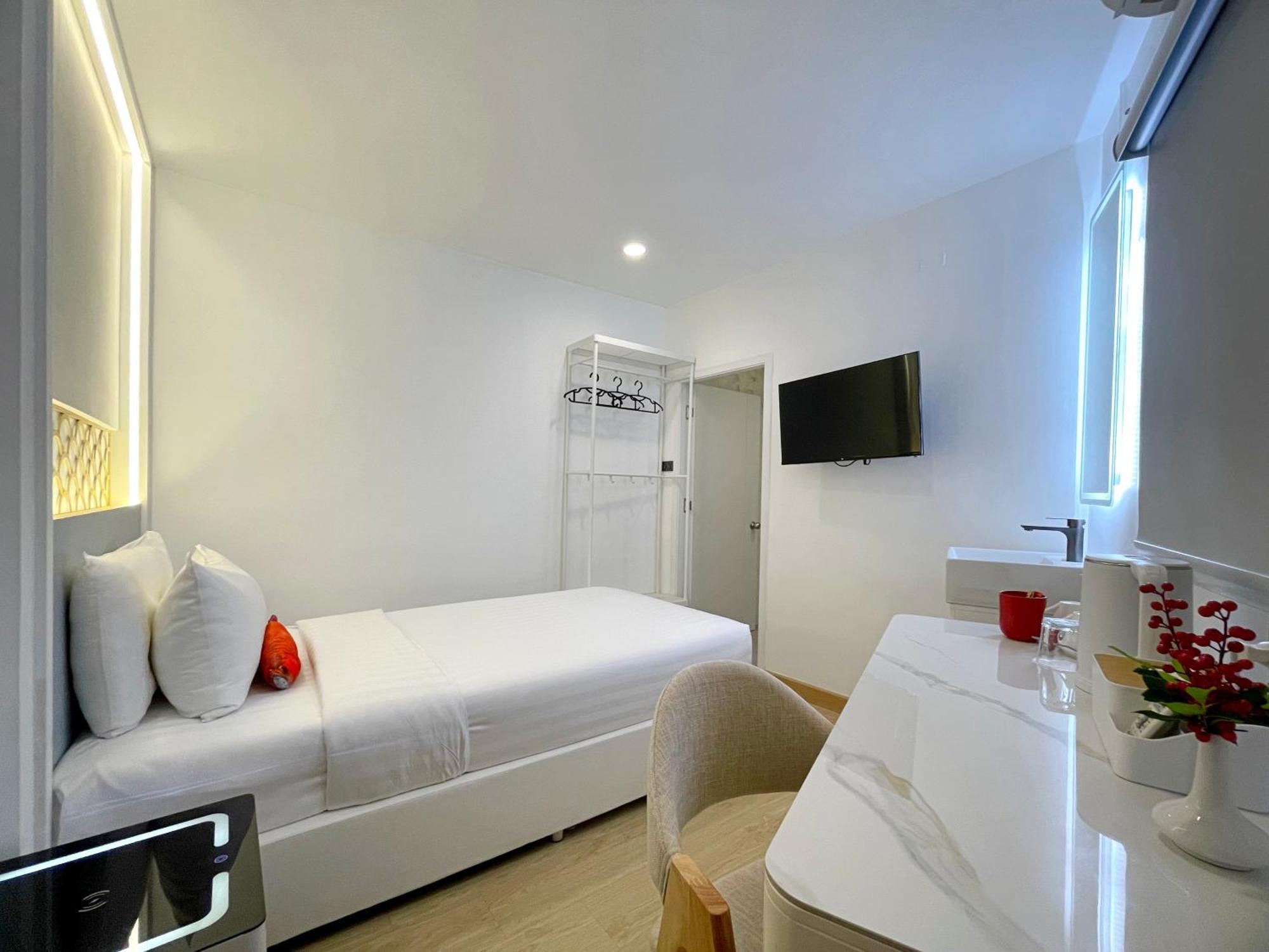 Arawana Express Sukhumvit 22 Aparthotel Bangkok Bagian luar foto